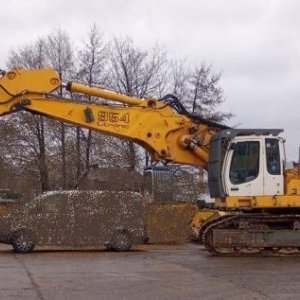 foto 28m/58t demolition bagger Liebherr R954